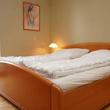 Kurpark Domizil 4 * Κουξχάφεν